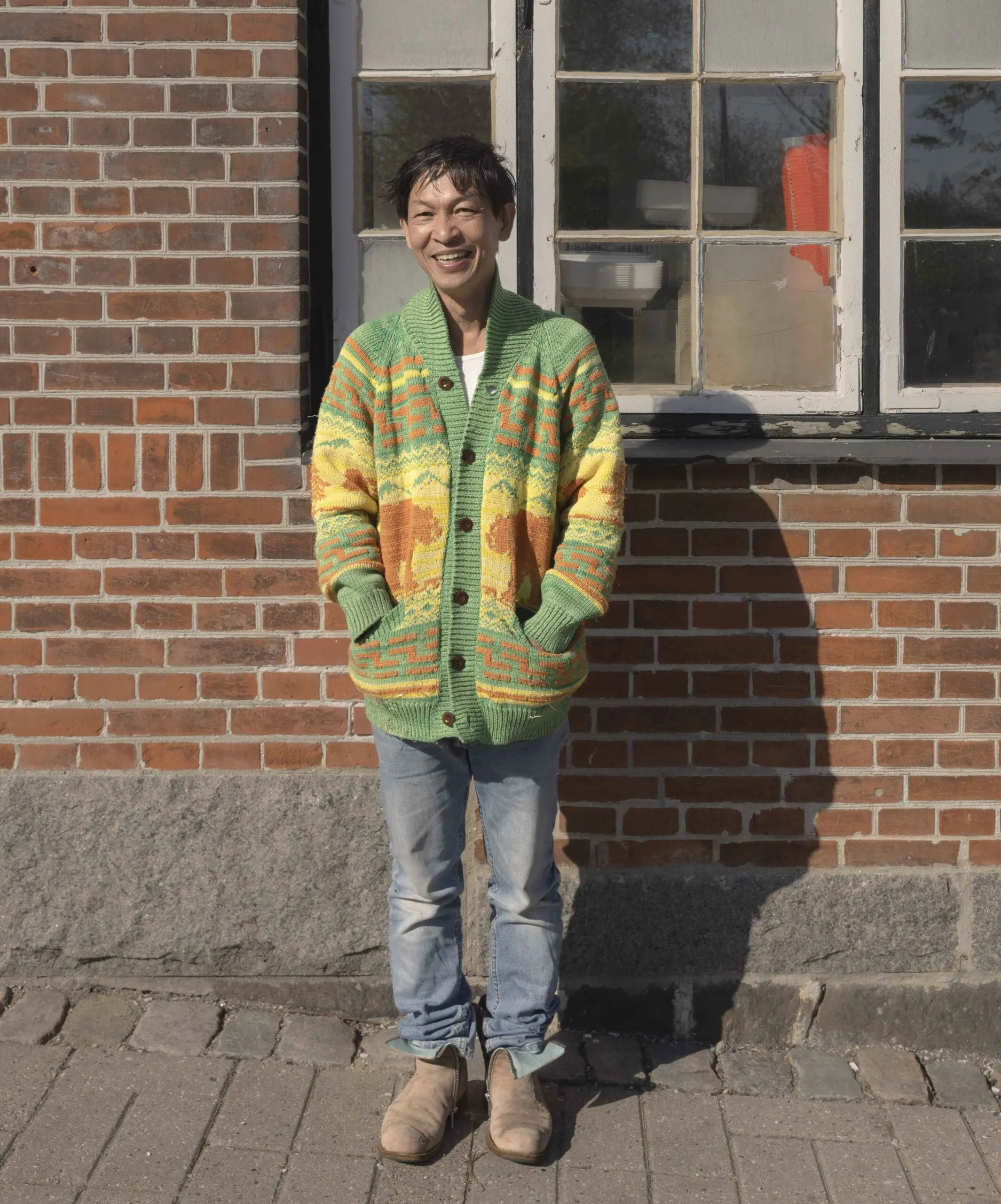 Danh Vo ved Nivå Station maj 2024_lille beskåret_foto David Kahr