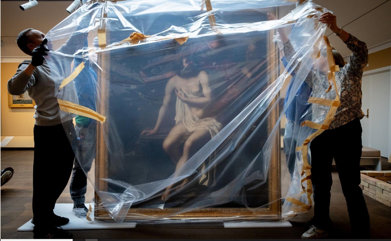 Politiken omtale Artemisia foto Mads Nissen